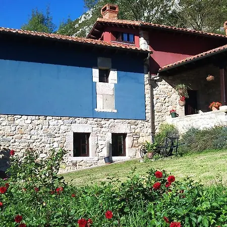 Casas Rurales El Corberu Casa rural Sardedo
