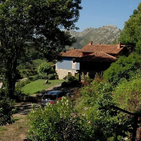 Casas Rurales El Corberu Sardedo