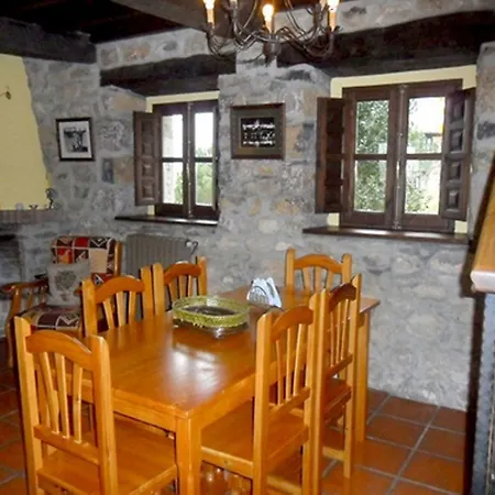 Casas Rurales El Corberu *