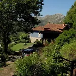 Casas Rurales El Corberu Sardedo
