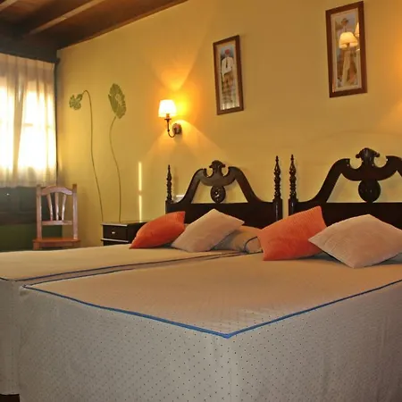 Country house Casas Rurales El Corberu Sardedo